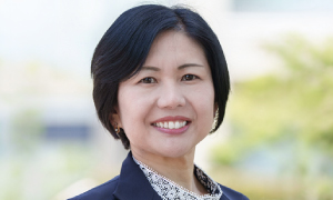 坂本 麻衣子 氏